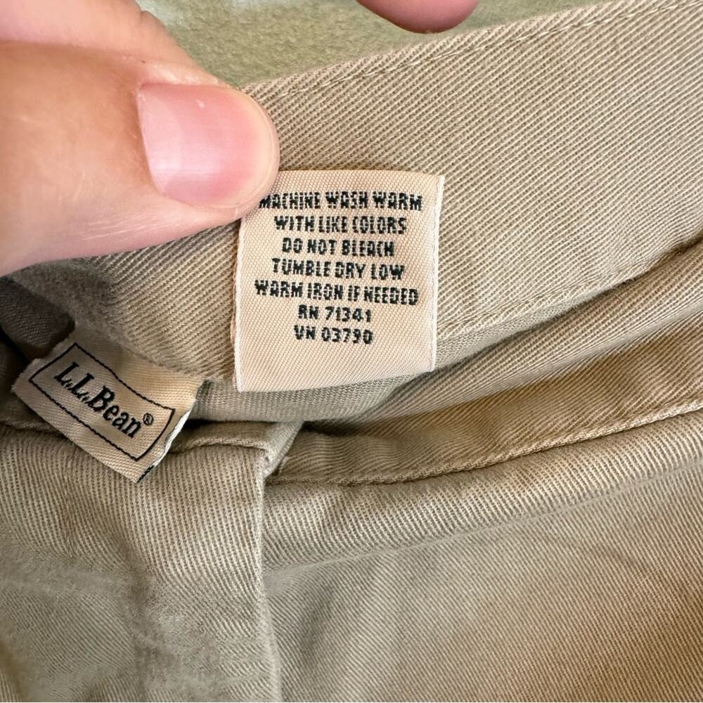 LL Bean Women’s 100% Cotton Khaki Beige Chino Shorts Size 20 - Picture 2 of 7